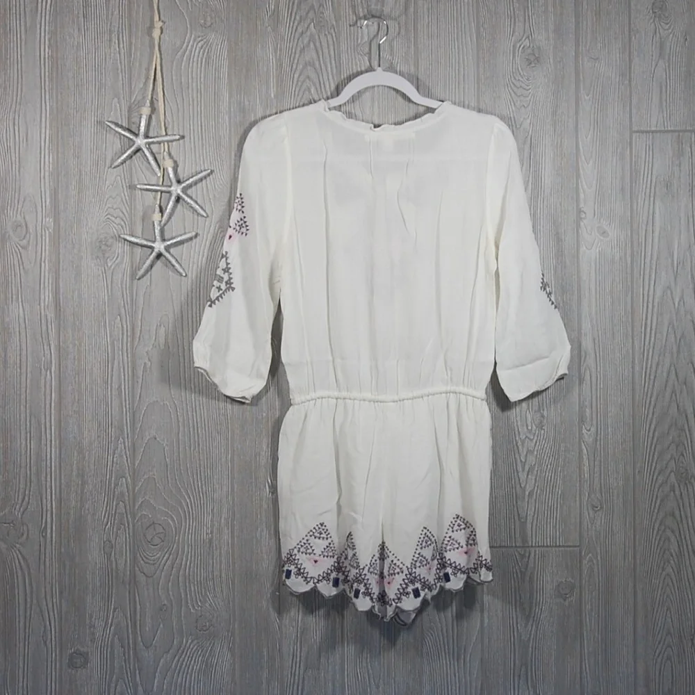 Chelsea & Violet Romper Size Small Embroidered White RJ044D44 - Picture 5 of 8